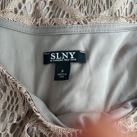 NWOT S.L. Fashions Women's Metallic Crochet Dress with Fringe Hemline. Size 8 - Picture 11 of 11